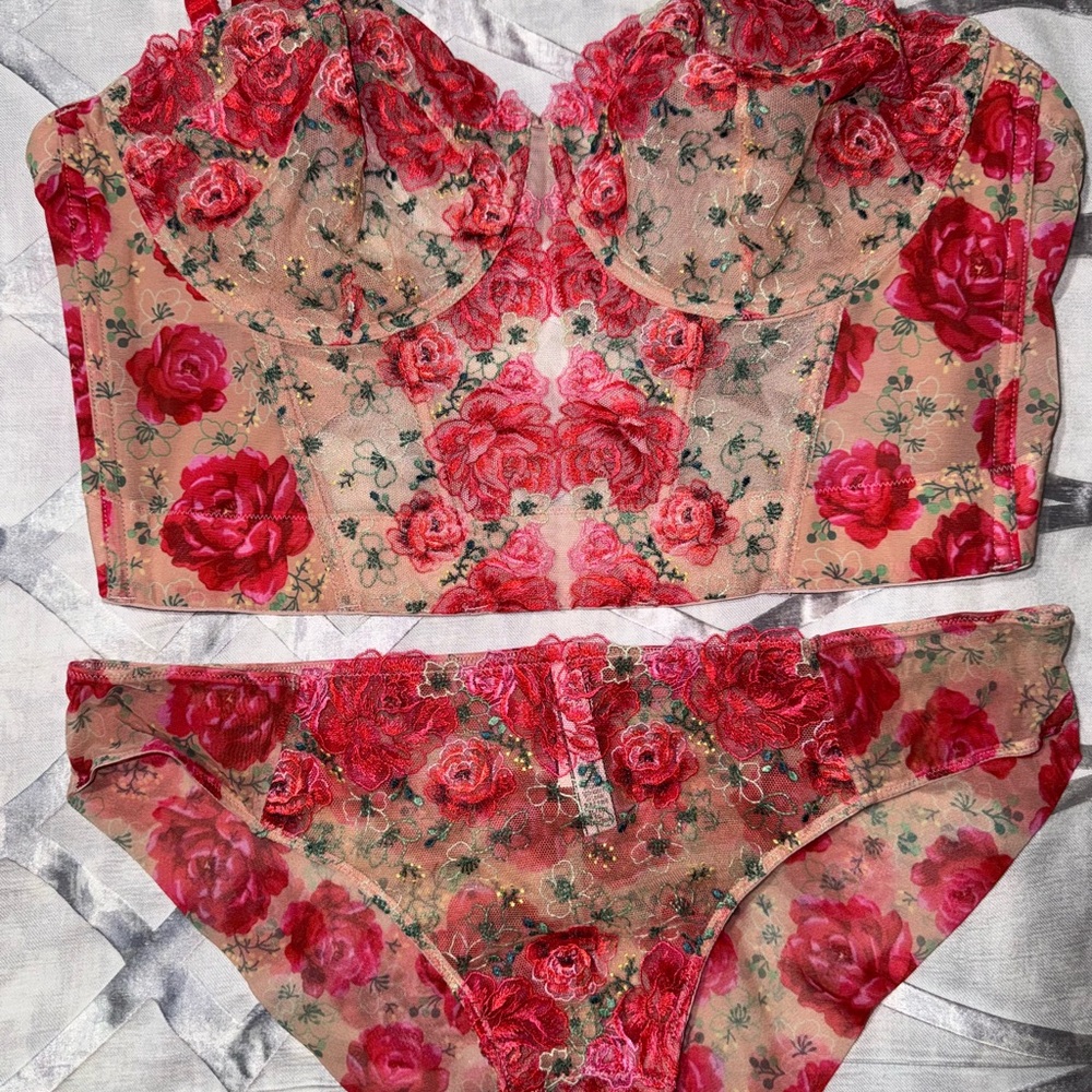 Floral Lace Lingerie Set - Red and Pink